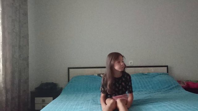как научится стоять на руках в кравате
