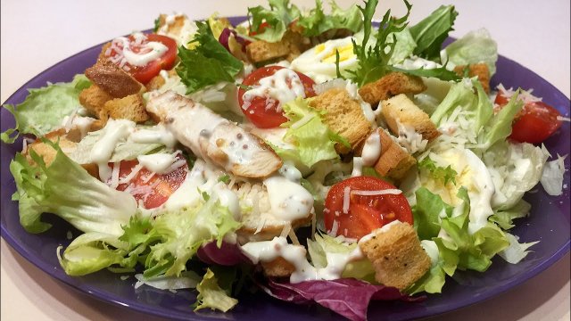 Салат ЦЕЗАРЬ.??Как в Ресторане!! Очень ВКУСНЫЙ Рецепт на Праздничный стол!! Caesar salad