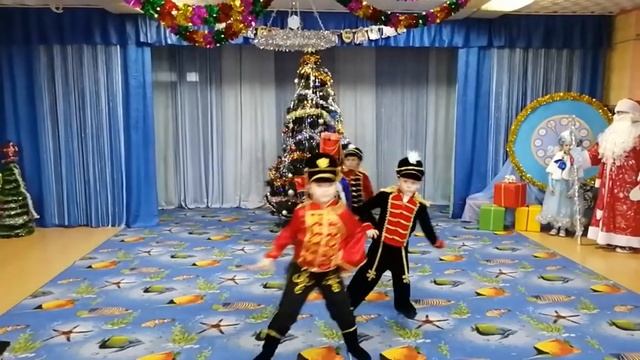 Танец гусаров