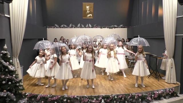 Слова и музыка В. Семёнова «Акварель»