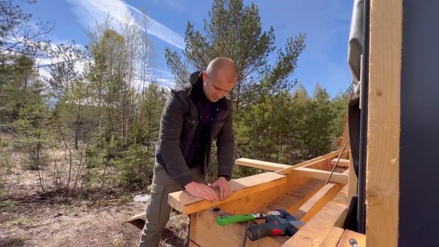 Каркасный дом собирать на гвозди или саморезы?