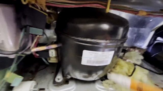 Очень горячий компрессор в холодильнике. Почему? Очень быстрая диагностика холодильника в США.
