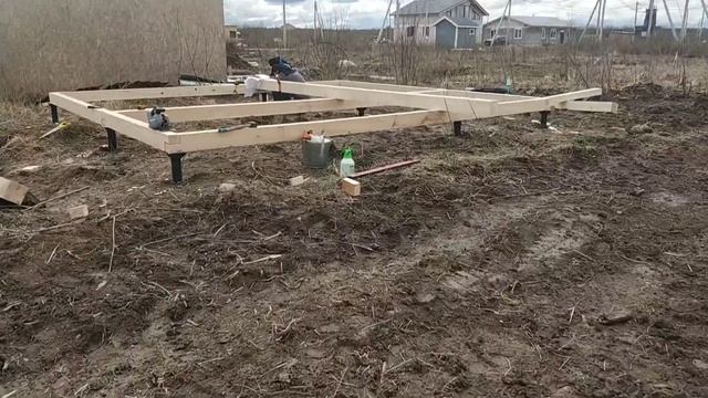 Дачный дом из минибруса. Полный процесс сборки. Нижняя обвязка. (Часть №1)