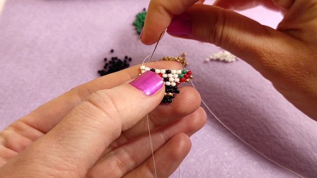 Снеговик из бисера кирпичным плетением