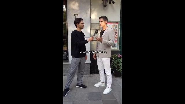 СКОЛЬКО ЗАРАБАТЫВАЮТ В МОСКВЕ ?