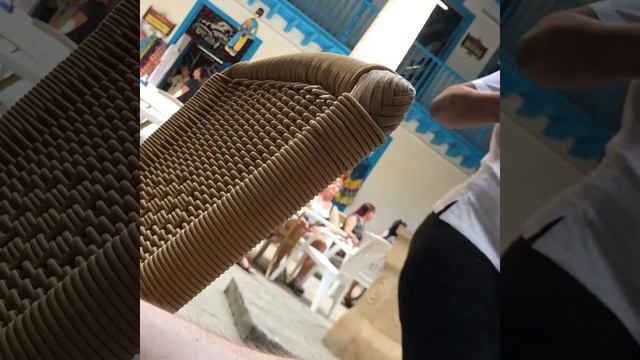 В гаванском баре рассказывают как правильно курить сигару