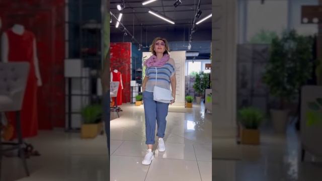 Женская красивая стильная одежда