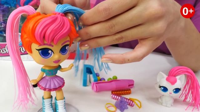 Девочки учатся делать прически с Curli Girls - Классные игры в куклы - видео про игрушки для девоче