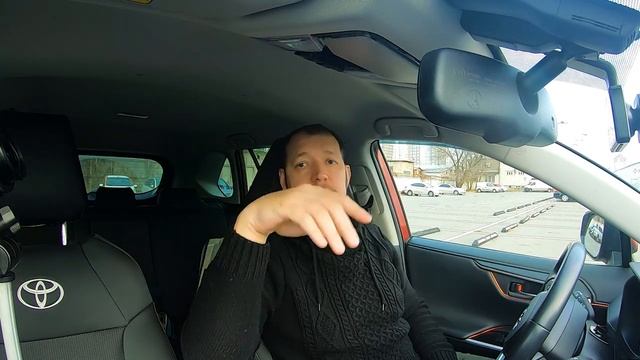 Два способа замены лампочки в переднем плафоне Toyota RAV4