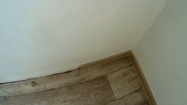 КАК САМОМУ ПОЛОЖИТЬ ЛИНОЛЕУМ НА ДЕРЕВЯННЫЙ ПОЛ!!! Ремонтируем сами!!!