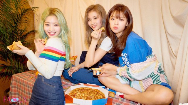 Moonlight ft Dayana - The Final Countdown