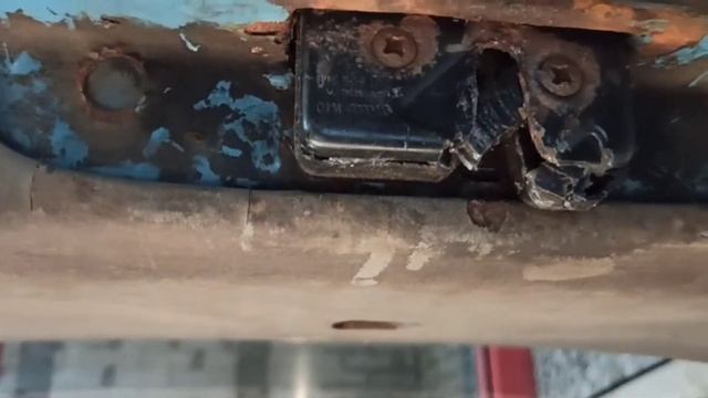 VW T4. Ремонт замка задней двери