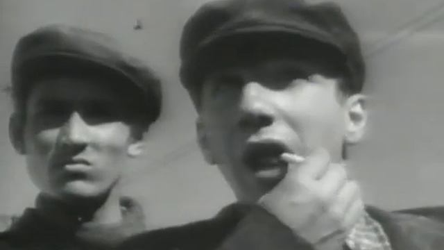 Владимир Высоцкий.  Из детства.  (Ах, время, как махорочка.).