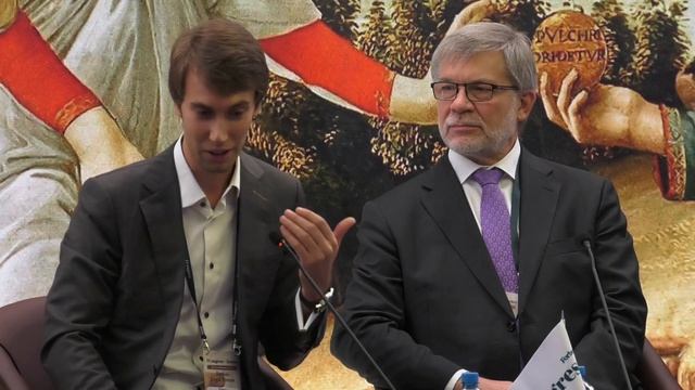 Пленарная сессия «Государство и бизнес — юридические аспекты взаимоотношений»