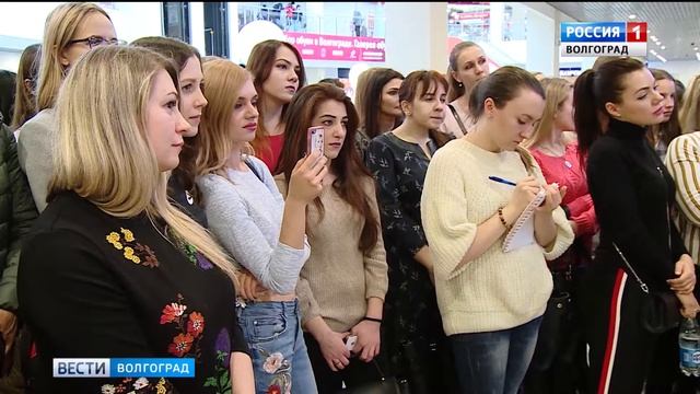 Волгоградский визажист Анна Орлова провела мастер-класс по макияжу