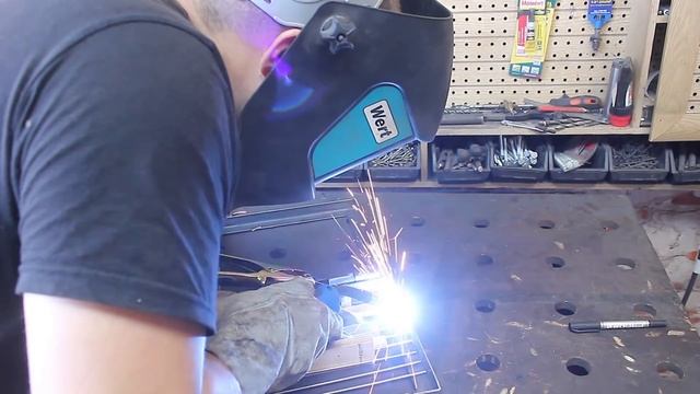 Классная и простая самоделка из металлического уголка и профильной трубы.Сделай сам