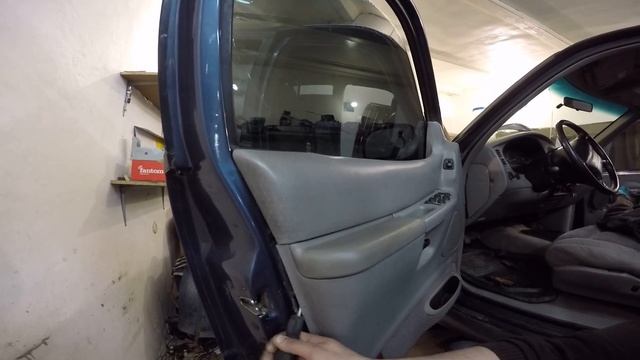 Ford Explorer disassembly door -Ford Explorer  разборка двери part II