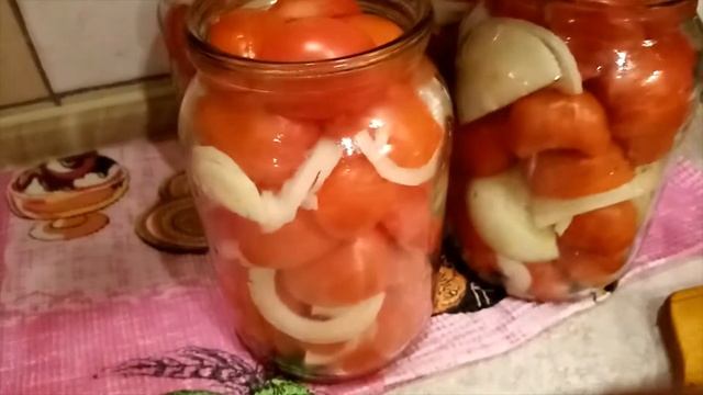 Маринованные помидоры с луком. I Давно искал этот рецепт.