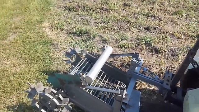 Транспортёрная картофелекопалка для мотоблока - самая спорная вещь