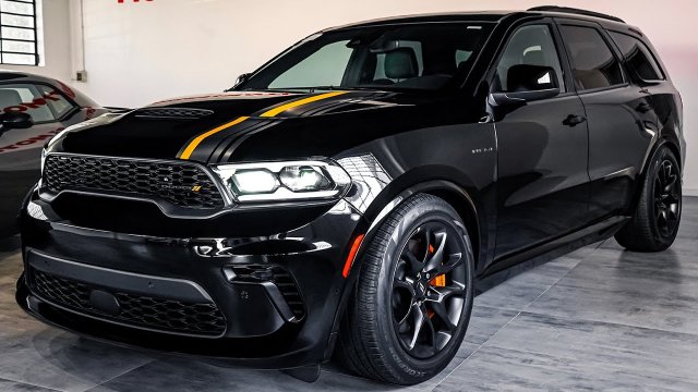 Dodge Durango RT 2024 года — звук, интерьер и экстерьер