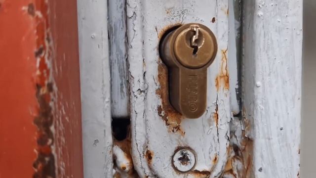 Сломался ключ в замке. Что делать? Простой способ, как вытащить сломанный ключ из замка.