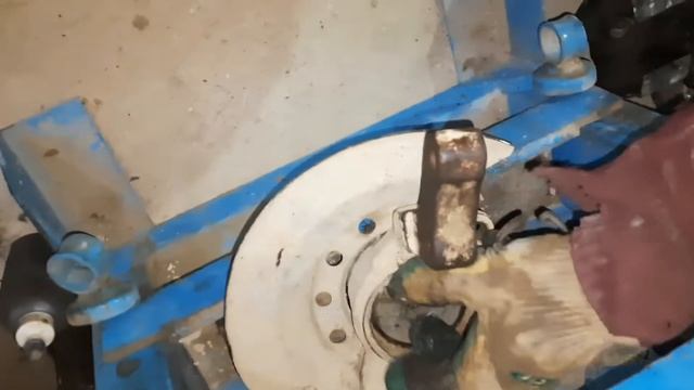 как менят передний ступичный подшипник на лада калина
