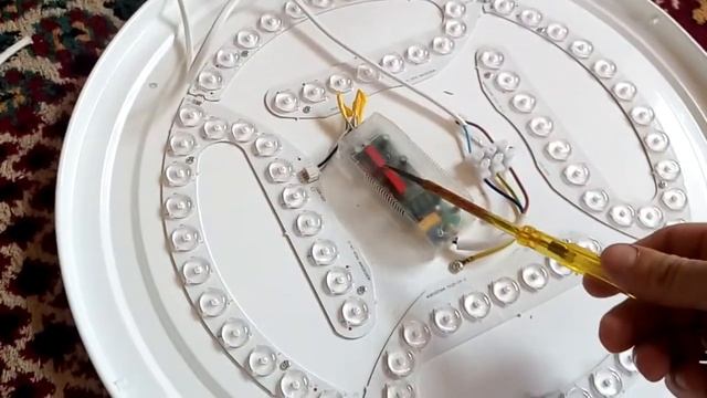 перестал работать светодиодный плафон люстра эра