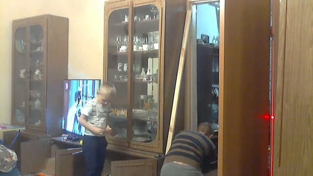 Устанавливаем дверь в старую коробку. 24 февраля 2020 год.