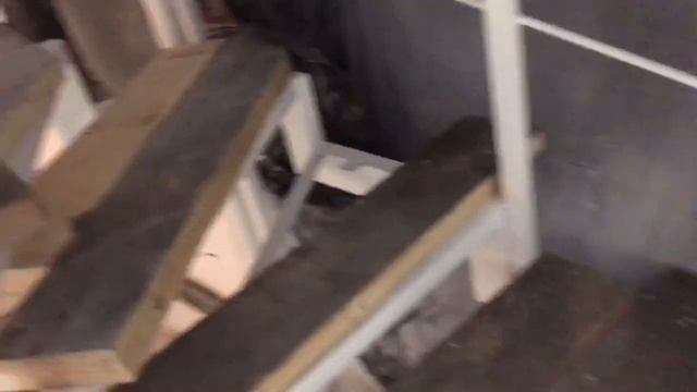 Антресольный этаж в шоу-руме