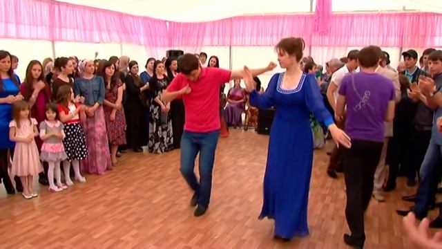 Ловзар Арби и Ларисы 8 Мая 2011 (4)