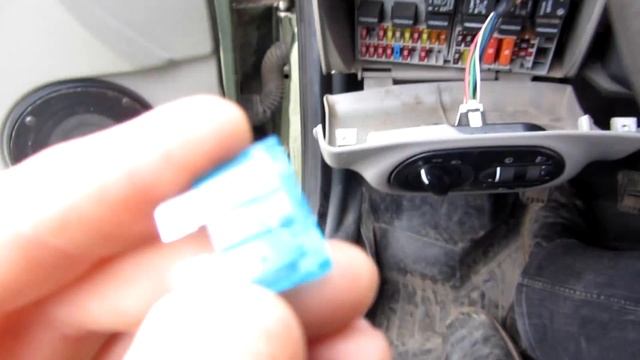 Замена предохранителя прикуривателя на Лада Калина ЛЮКС