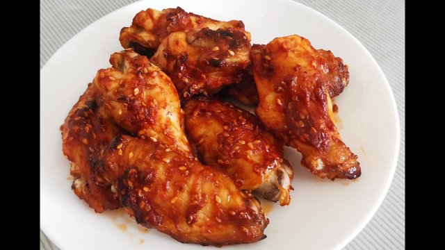 ДОБАВЛЯЙТЕ К КРЫЛЫШКАМ КУНЖУТ! Куриные крылья в духовке! Рецепт сочных крылышек с кунжутом.