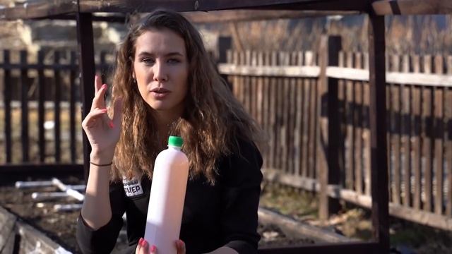 Удобряем и разрыхляем грядки в огороде + О высоких теплых грядках