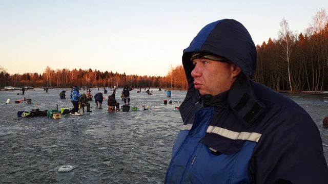 Рыбалка в выходные. Рыболовный клуб Марлин. Зима