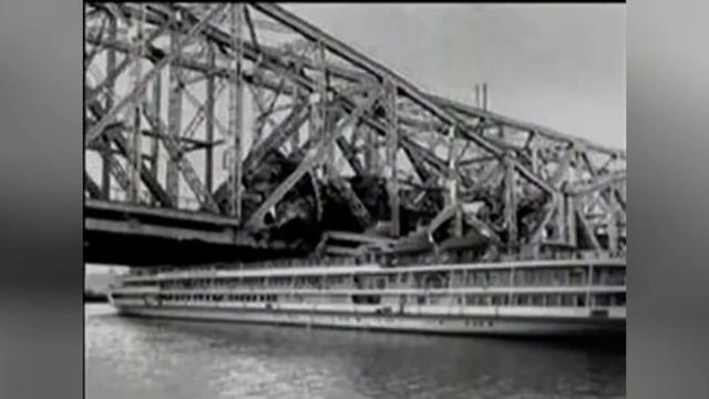 Кораблекрушение теплохода "Александр Суворов"