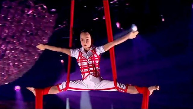 Елена Соловьева - цирковое искусство, полотна // Синяя Птица 2016