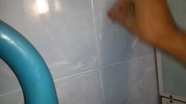 ✨ БРЫЗГИ/ИСКРЫ от БОЛГАРКИ и СВАРКИ со стекла/кафеля как счистить. Чем отчистить/удалить окалину.