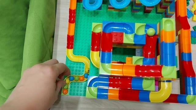 Горка с шариками