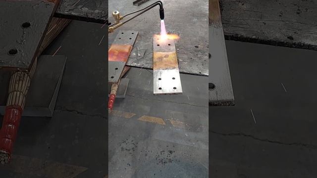 Лужение медных шин. Такого вы ещё не видели ??♂️⚡️?