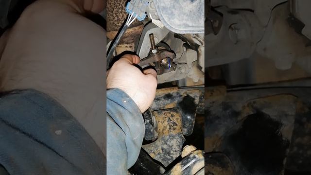 Снятие промежуточного вала для замены подшипника Opel Antara 2.4l, 4×4, МКПП/ Chevrolet Captiva.