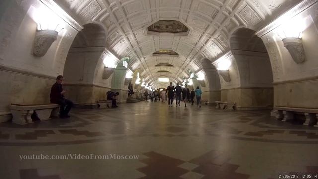 Вход на станцию метро Белорусская кольцевая и переход на радиальную // 21.06.2017