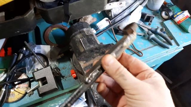 Регулировка рулевой рейки ВАЗ ( с закерненной гайкой)