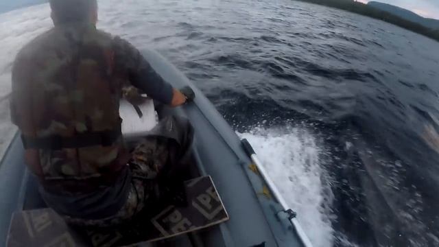 Ловля трески в Белом Море | В плохую погоду за крупной рыбой | IRL