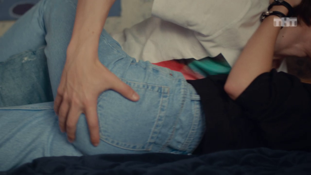 Улица: Первый секс