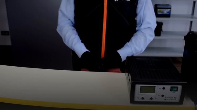 Сколько надо заряжать аккумулятор для автомобиля