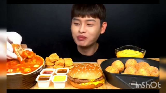 АСМР корейцы едят вкусно еду 💗🥰❤️💗💗✨💗🥰💗🥰🥰🥰💗