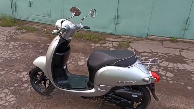 Honda Giorno AF70: Современный 4-тактный скутер в итальянском стиле
