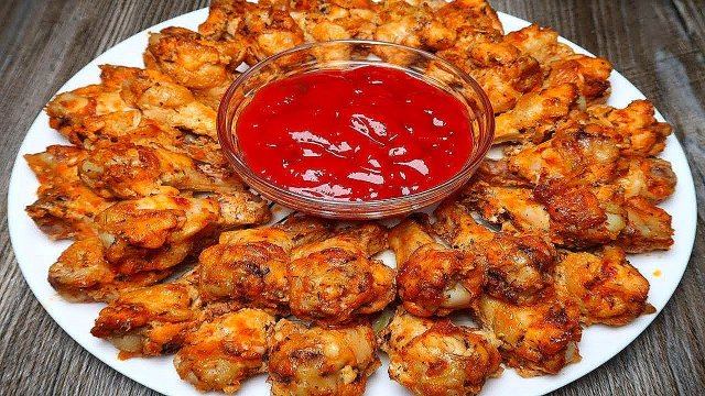 Куриные крылышки в кефире. Очень быстро и вкусно! Как приготовить нежные куриные крылья в духовке