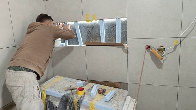 Подсветка в полке. Плитка в ванной комнате. Как установить подсветку в полке. Скрытая подсветка