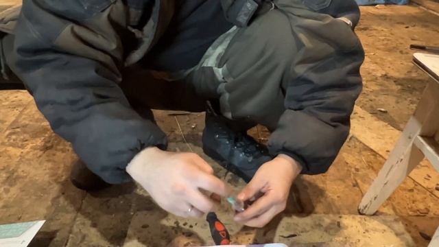 Как сделать стукалку на налима и поймать МОНСТРА!